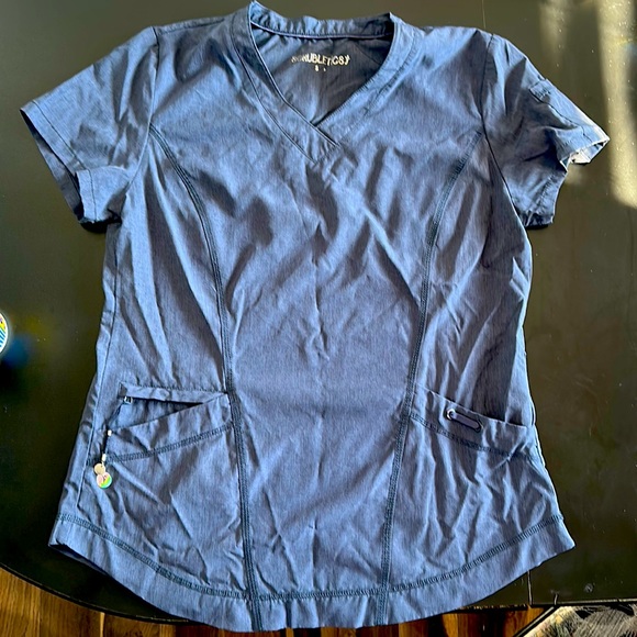 Navy/Grey Scrubletics Scrub Top - Picture 1 of 2